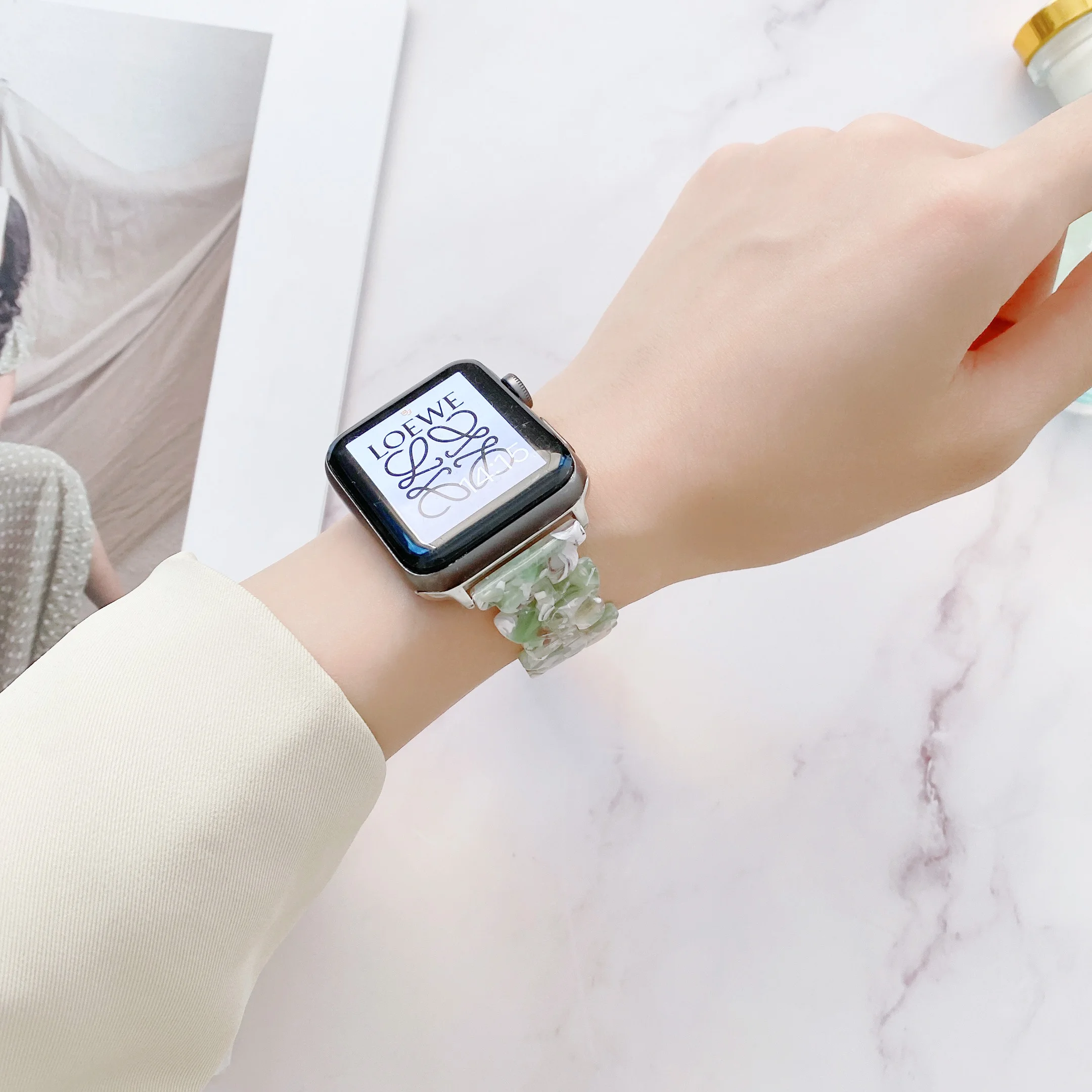 Модный Женский Ремешок для часов INS из смолы 20 22 38 40 41 44 45 мм для Apple Watch 5 6 SE 7 45 мм Galaxy Watch 22 мм5